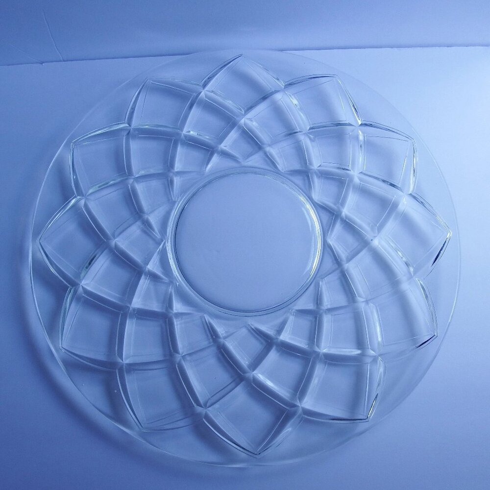 Vtg. Crystal Sun Pattern Diamond Design  17" Platter Tray